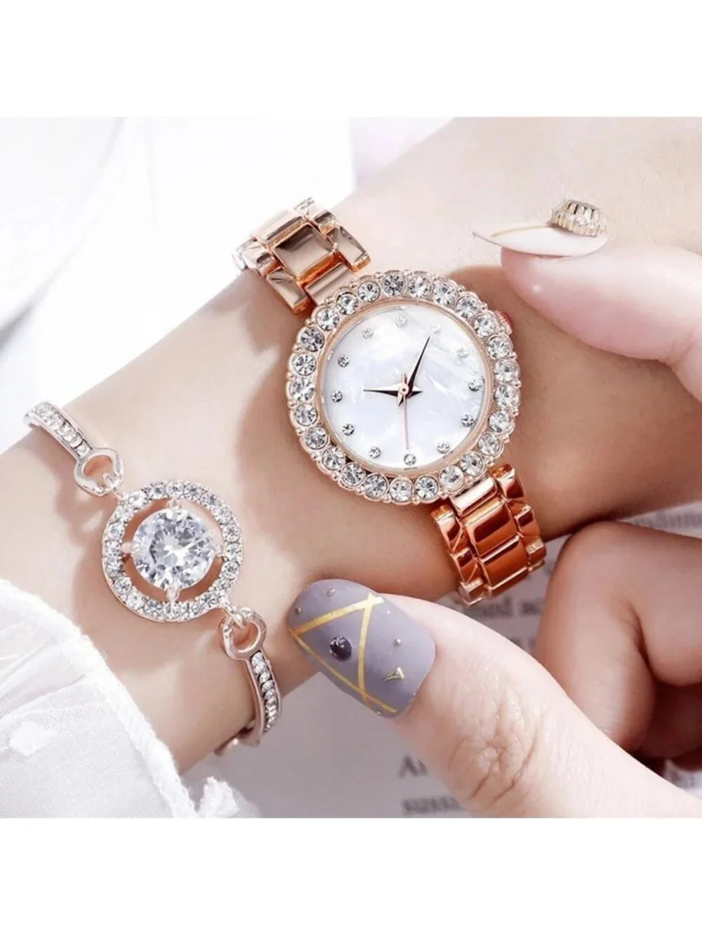 Women's Rose Gold Analog Quartz Classic Alloy Strap Crystal Bracelet Set Watch